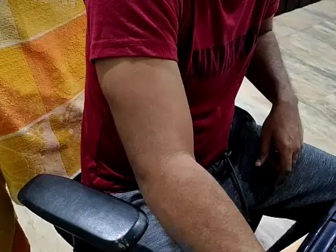 Snapshot of ZoroArcher chatting on September 23, 2025, 7:10 pm ZoroArcher online show from September 23, 2025, 7:10 pm