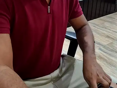 Snapshot of ZoroArcher chatting on October 1, 2025, 6:01 pm ZoroArcher online show from October 1, 2025, 6:01 pm