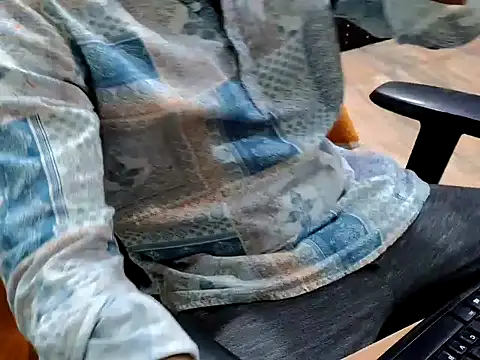 Snapshot of ZoroArcher chatting on September 26, 2025, 5:53 pm ZoroArcher online show from September 26, 2025, 5:53 pm