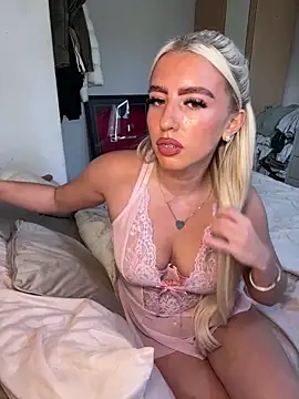 BlondeBetty online show from March 26, 2026, 3:21 pm