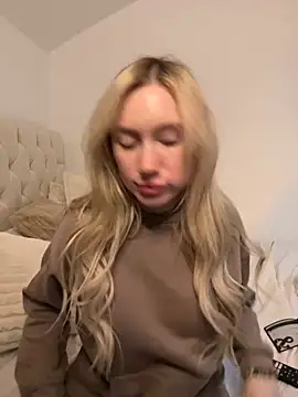 Snapshot of SexySaraxxoo chatting on November 20, 2025, 9:43 am SexySaraxxoo online show from November 20, 2025, 9:43 am