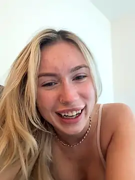 Snapshot of SexySaraxxoo chatting on December 2, 2025, 11:23 am SexySaraxxoo online show from December 2, 2025, 11:23 am