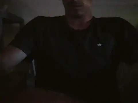 Snapshot of Max_novato chatting on June 22, 2026, 12:35 pm Max novato online show from June 22, 2026, 12:35 pm