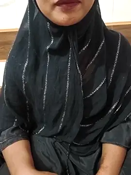 Itz Mayra  online show from October 8, 2025, 5:42 am