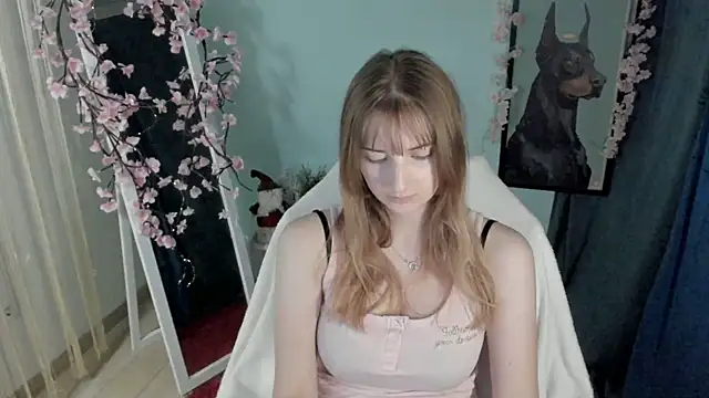 NeyliDream online show from December 21, 2025, 1:24 pm