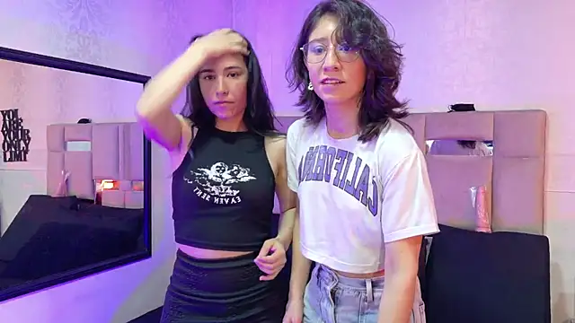 Snapshot of jupiterysaturno chatting on September 10, 2025, 4:17 pm jupiterysaturno online show from September 10, 2025, 4:17 pm