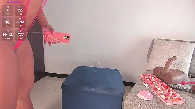 AvaFerrera online show from February 9, 2026, 9:02 pm