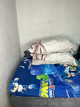 Snapshot of Yasmine__Hayat chatting on December 22, 2025, 1:22 pm Yasmine Hayat online show from December 22, 2025, 1:22 pm