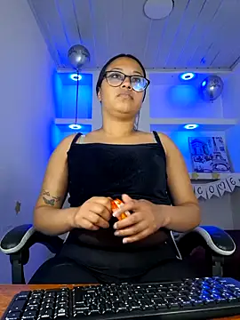 susan mooree online show from February 15, 2026, 7:02 pm