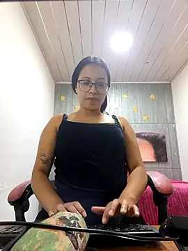 susan mooree online show from December 17, 2025, 6:24 pm