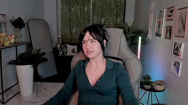 MonicaFarmer online show from March 21, 2026, 8:19 am