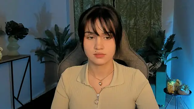 MonicaFarmer online show from November 23, 2025, 5:45 pm