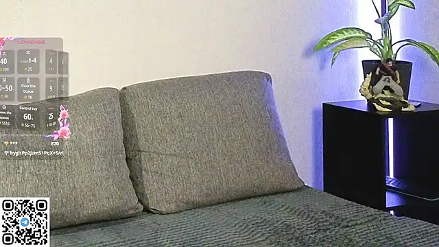 Snapshot of sunsh11ne chatting on October 16, 2025, 8:06 pm sunsh11ne online show from October 16, 2025, 8:06 pm