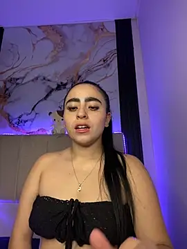 Snapshot of Elha_20 chatting on September 16, 2025, 10:05 am Elha 20 online show from September 16, 2025, 10:05 am