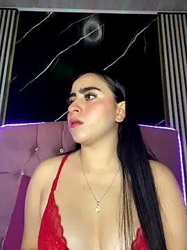 Snapshot of Elha_20 chatting on October 8, 2025, 3:30 am Elha 20 online show from October 8, 2025, 3:30 am