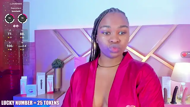 Snapshot of SophieSinclair chatting on February 26, 2026, 12:49 pm SophieSinclair online show from February 26, 2026, 12:49 pm