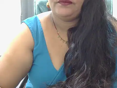 Snapshot of Nisha-telugu chatting on April 28, 2026, 6:45 pm Nisha-telugu online show from April 28, 2026, 6:45 pm