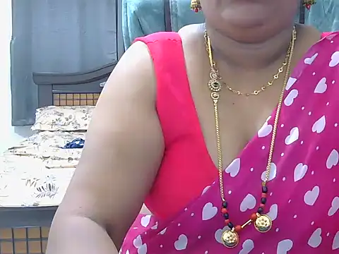 Snapshot of Nisha-telugu chatting on April 27, 2026, 7:01 pm Nisha-telugu online show from April 27, 2026, 7:01 pm