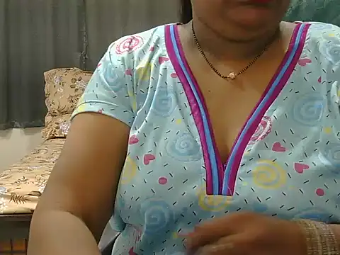 Snapshot of Nisha-telugu chatting on May 24, 2026, 7:58 pm Nisha-telugu online show from May 24, 2026, 7:58 pm