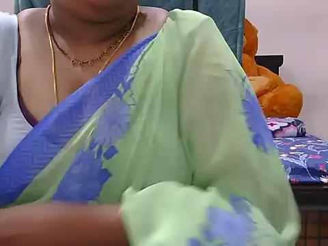 Snapshot of Nisha-telugu chatting on April 29, 2026, 7:09 pm Nisha-telugu online show from April 29, 2026, 7:09 pm