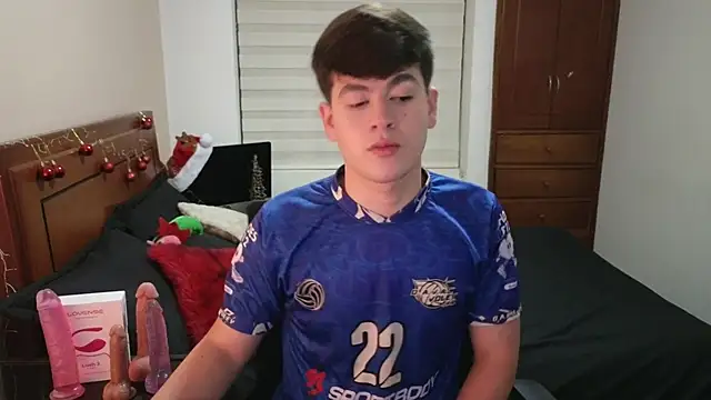 tightncuteass online show from December 14, 2025, 1:23 am