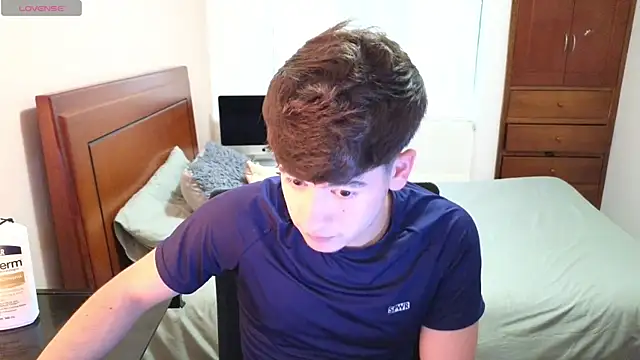 tightncuteass online show from October 18, 2025, 10:12 pm