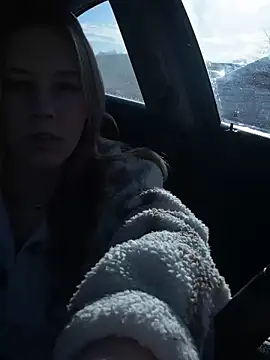 AllesandraLove online show from December 18, 2025, 3:05 pm