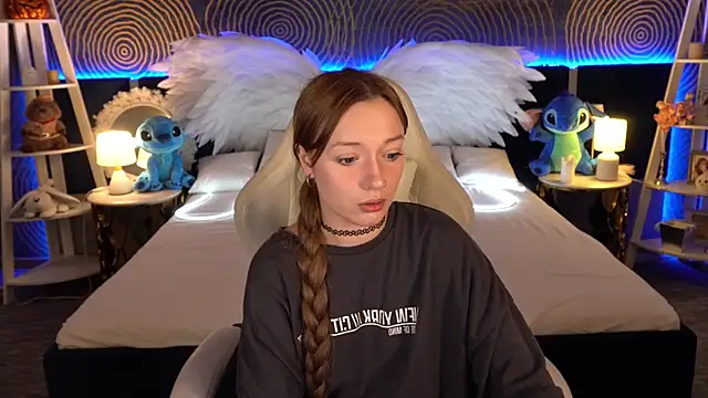 Snapshot of FoxyMayy chatting on November 5, 2025, 1:47 pm FoxyMayy online show from November 5, 2025, 1:47 pm