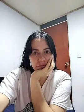 Snapshot of valen-sexx chatting on January 14, 2026, 3:21 am valen-sexx online show from January 14, 2026, 3:21 am