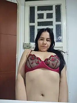 Snapshot of valen-sexx chatting on June 18, 2026, 2:32 am valen-sexx online show from June 18, 2026, 2:32 am