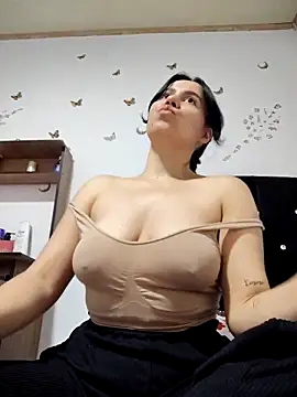 Snapshot of valen-sexx chatting on February 25, 2026, 2:56 am valen-sexx online show from February 25, 2026, 2:56 am