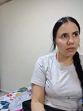 valen-sexx online show from May 27, 2026, 11:45 pm