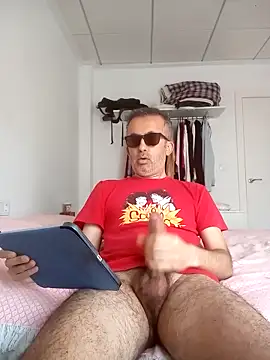 Snapshot of EmilioTaladdro chatting on May 2, 2026, 9:25 am EmilioTaladdro online show from May 2, 2026, 9:25 am