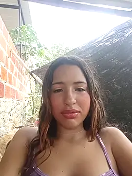 Snapshot of Sweet-Doncella chatting on October 1, 2025, 2:21 pm Sweet-Doncella online show from October 1, 2025, 2:21 pm
