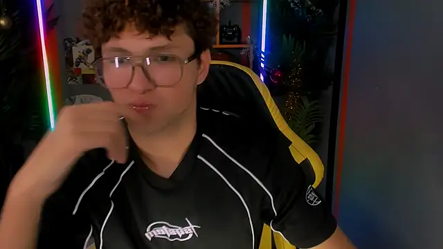 JonnyDarka online show from December 18, 2025, 3:49 pm