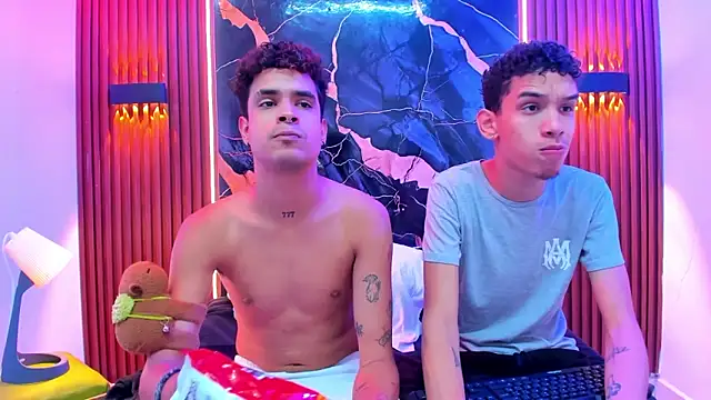 Snapshot of Lucky_boys__X chatting on February 24, 2026, 10:43 pm Lucky boys X online show from February 24, 2026, 10:43 pm