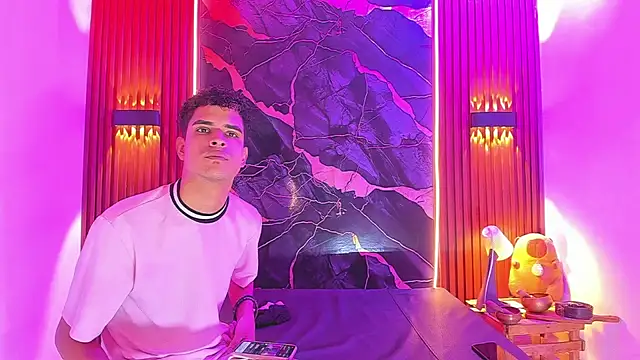 Lucky boys  X online show from October 2, 2025, 11:24 am