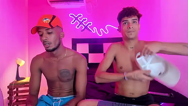 Snapshot of Lucky_boys__X chatting on December 18, 2025, 7:07 pm Lucky boys X online show from December 18, 2025, 7:07 pm