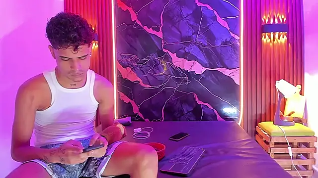 Lucky boys  X online show from October 20, 2025, 12:06 pm