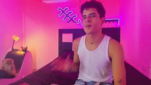 Lucky boys  X online show from October 5, 2025, 6:09 pm