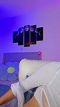 Snapshot of MaryMoon_ chatting on September 25, 2025, 11:22 pm MaryMoon online show from September 25, 2025, 11:22 pm