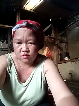 riso-00 online show from October 8, 2025, 4:25 am