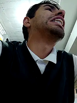 Waver857 online show from November 21, 2025, 11:37 pm