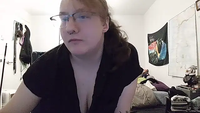 Snapshot of tbutchrat chatting on October 19, 2025, 6:49 am tbutchrat online show from October 19, 2025, 6:49 am