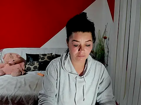 Soffy Skye online show from September 25, 2025, 3:34 am