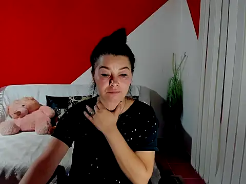 Soffy Skye online show from September 29, 2025, 4:19 am