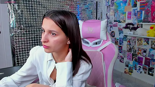 Snapshot of Mary_0Smith chatting on October 9, 2025, 4:35 am Mary 0Smith online show from October 9, 2025, 4:35 am