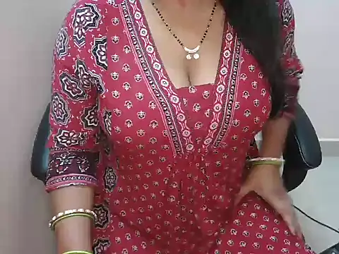 Snapshot of bold_naina chatting on November 2, 2025, 3:22 am bold naina online show from November 2, 2025, 3:22 am