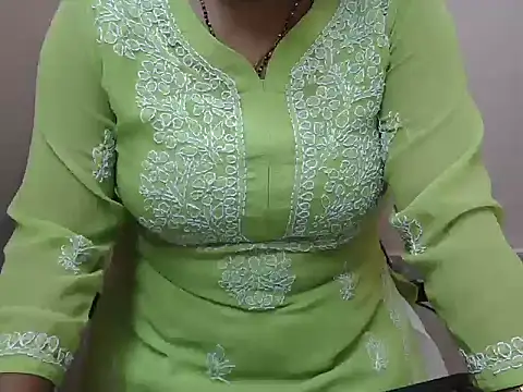 Snapshot of bold_naina chatting on November 10, 2025, 3:55 am bold naina online show from November 10, 2025, 3:55 am