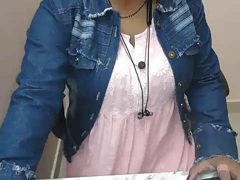 Snapshot of bold_naina chatting on November 21, 2025, 3:49 am bold naina online show from November 21, 2025, 3:49 am